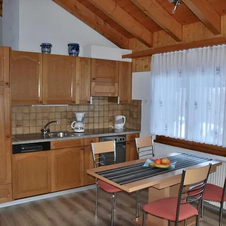 Apartment Aster Appartement-fewo- Bad- Wc- 2 Schlafraeume 4-bettwohnung By Interhome